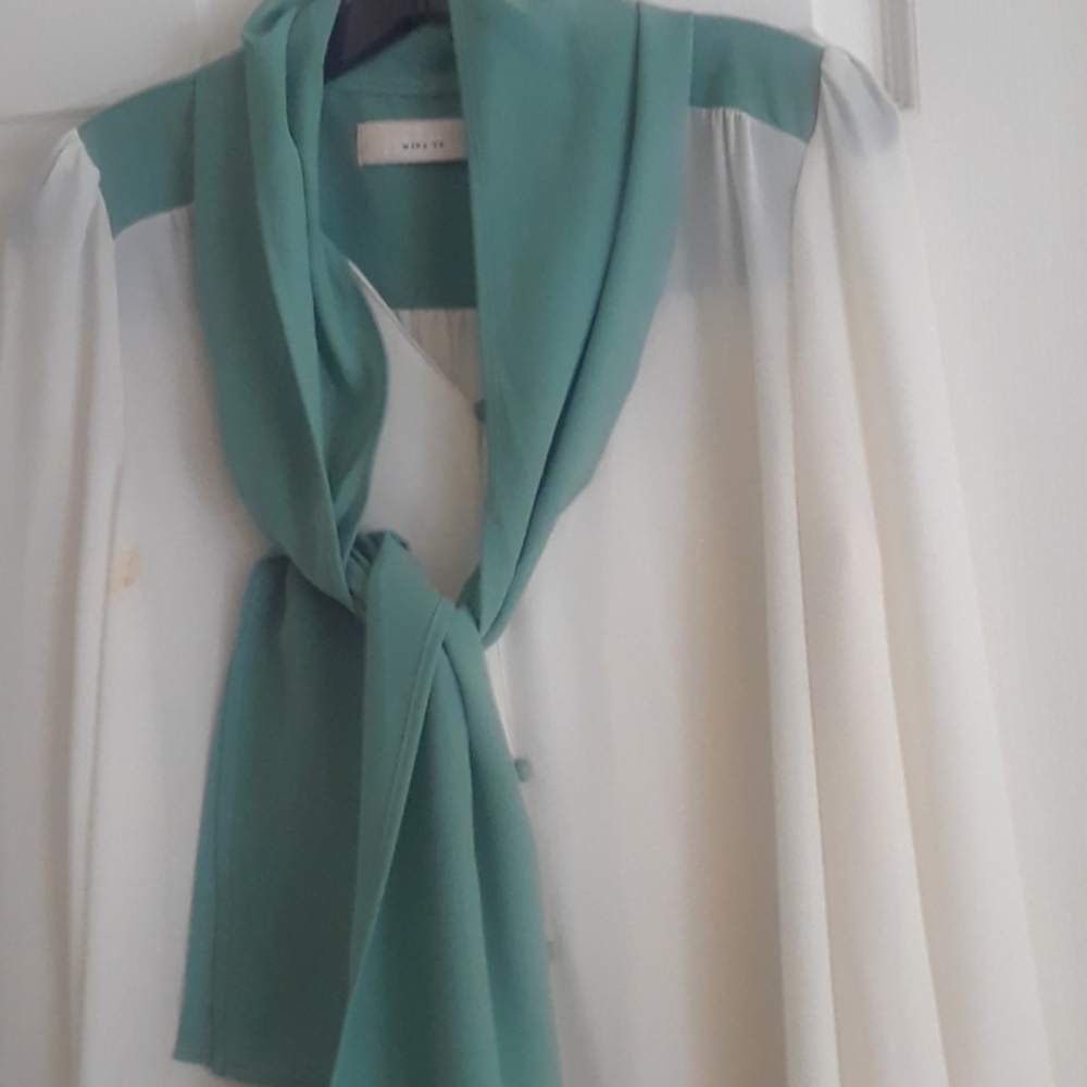 Blouse - Picture 3 of 5